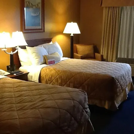 Ramada By Wyndham Catlettsburg Ashland Hotel Room photo