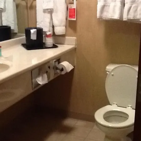 Ramada By Wyndham Catlettsburg Ashland Hotel Room photo