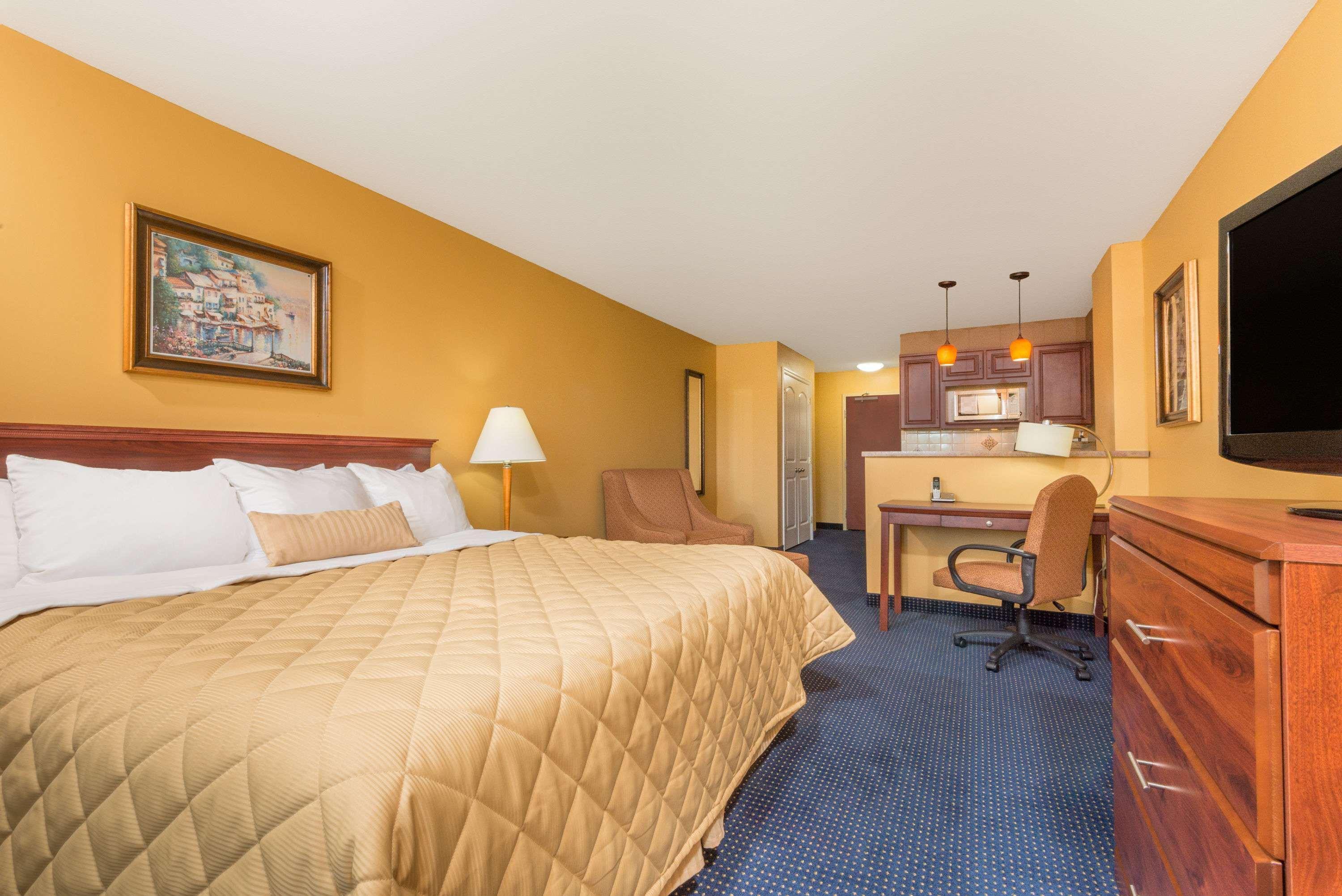 Ramada By Wyndham Ashland 3*