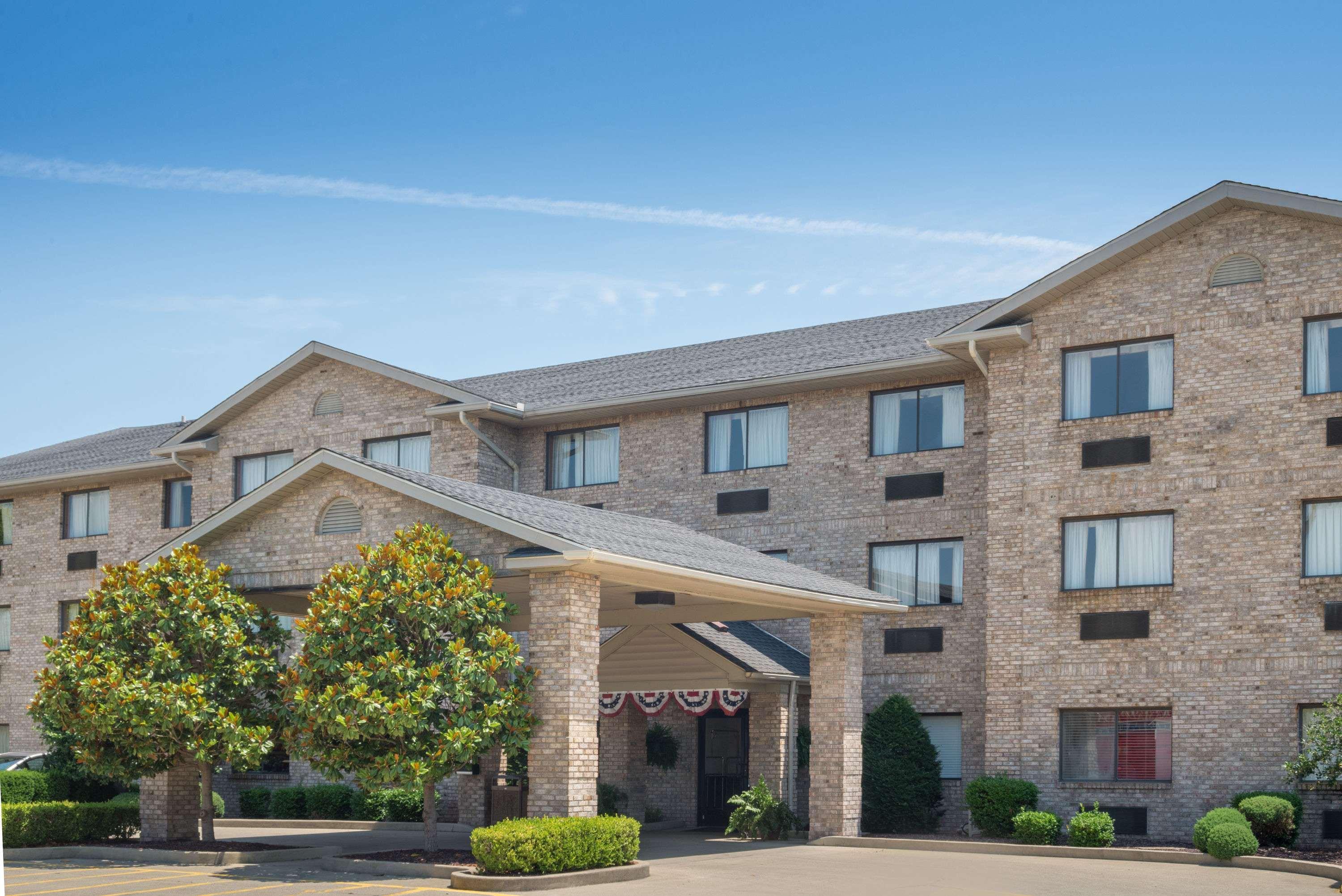 Hotel Ramada By Wyndham Ashland 3*
