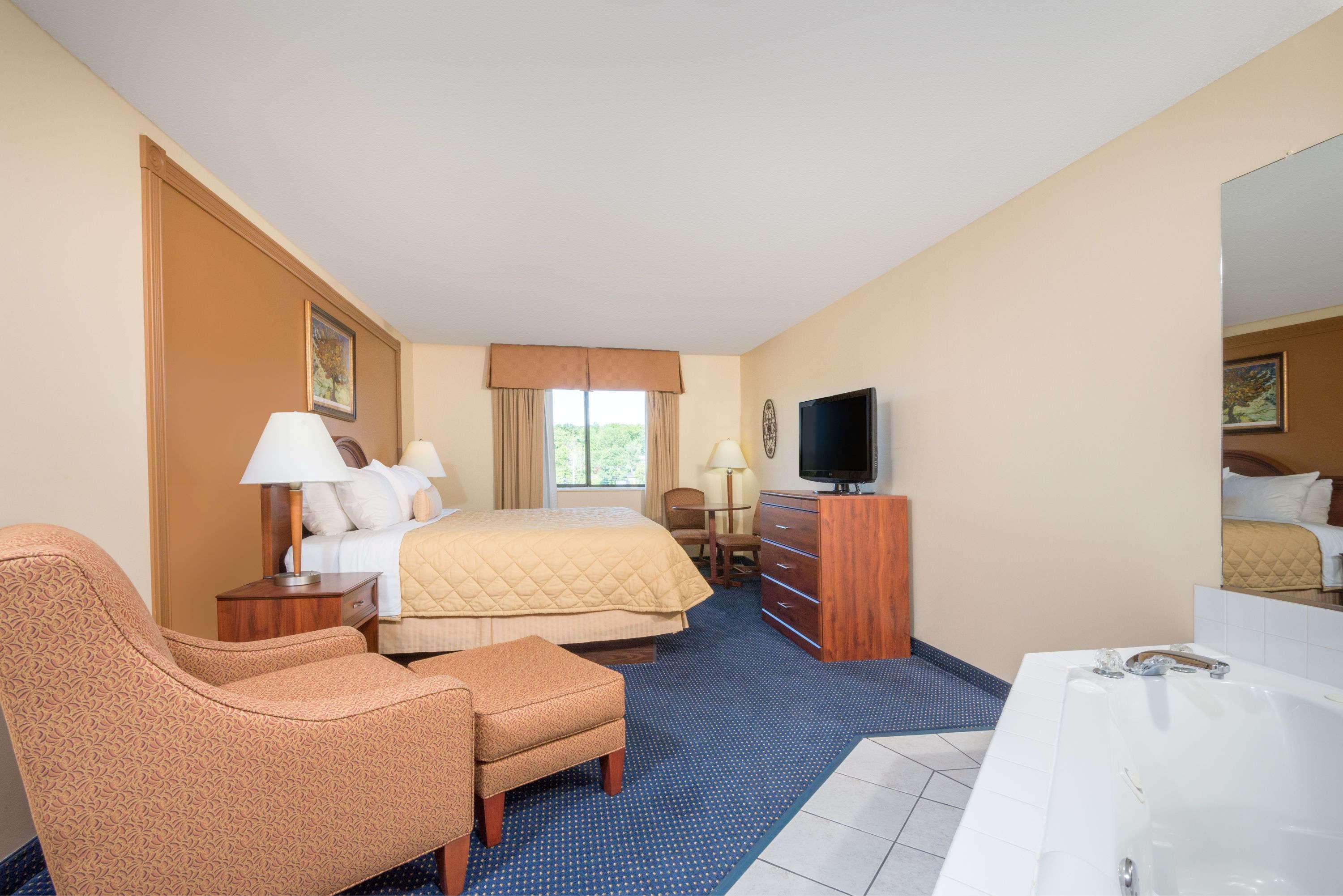 Ramada By Wyndham Ashland Hotel Catlettsburg