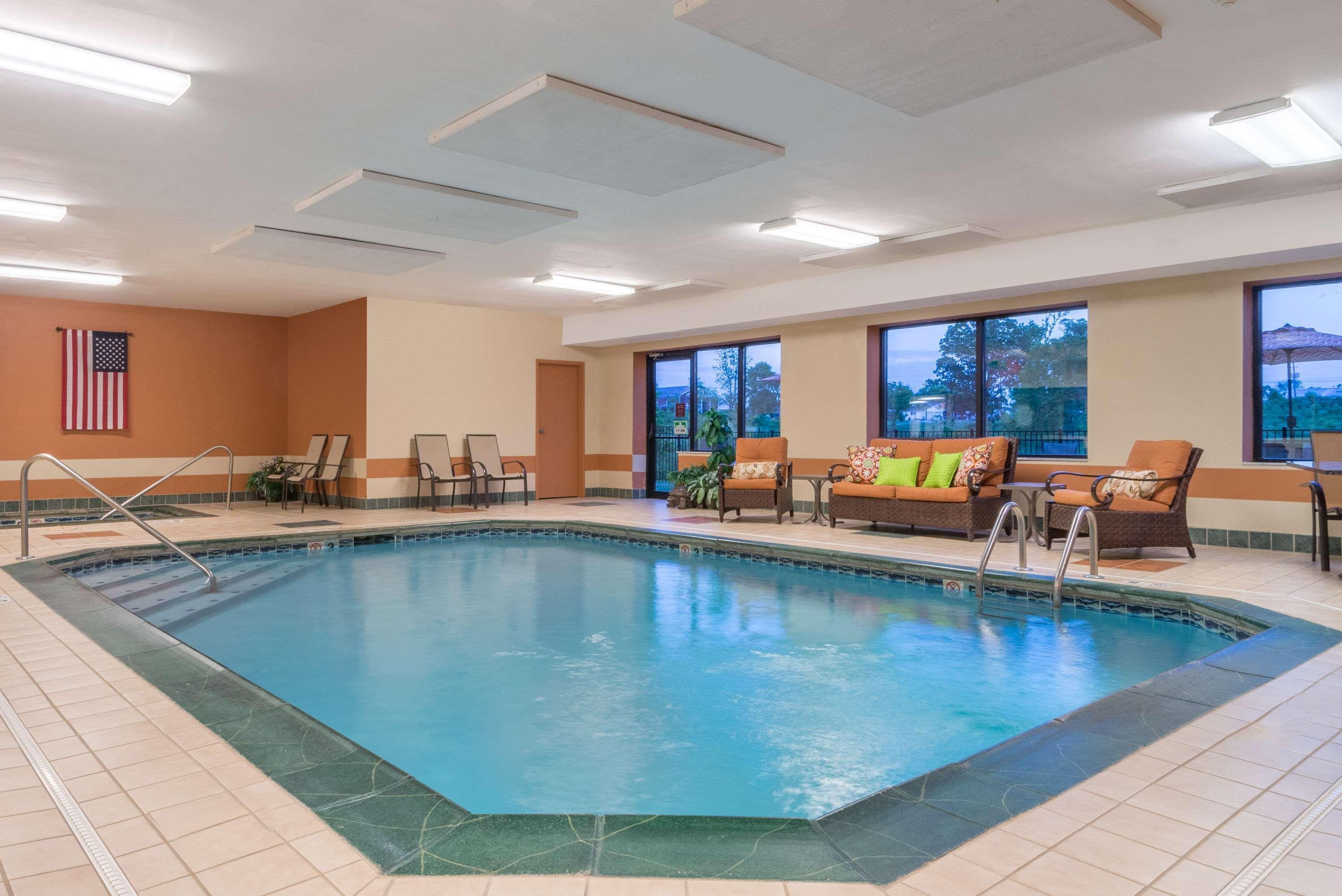 Hotel Ramada By Wyndham Ashland