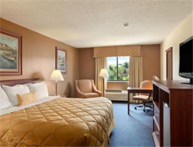 Ramada By Wyndham Ashland Catlettsburg