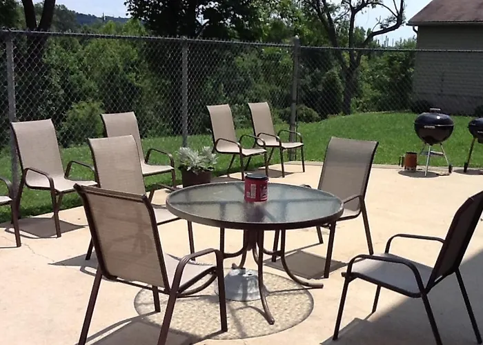 Ramada Hotel Ashland-Catlettsburg